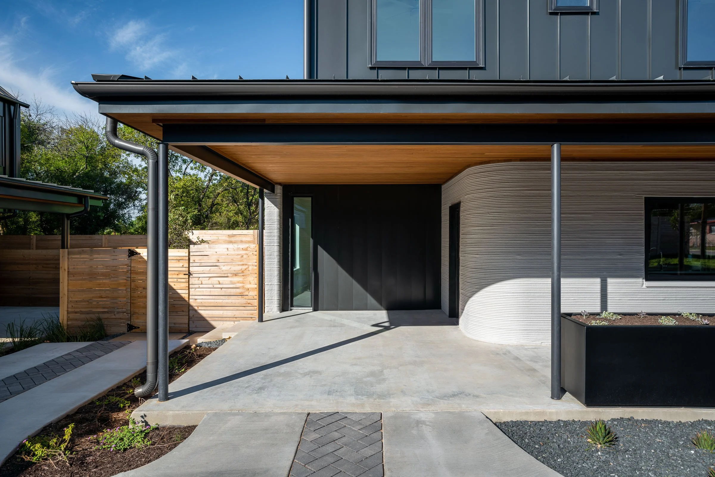 ICON
Logan Architecture 4  /  4