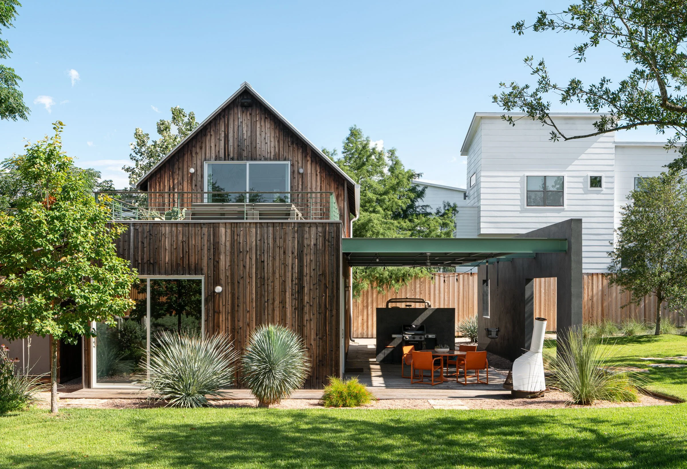 Harvey House
Side Angle Side 1  /  17