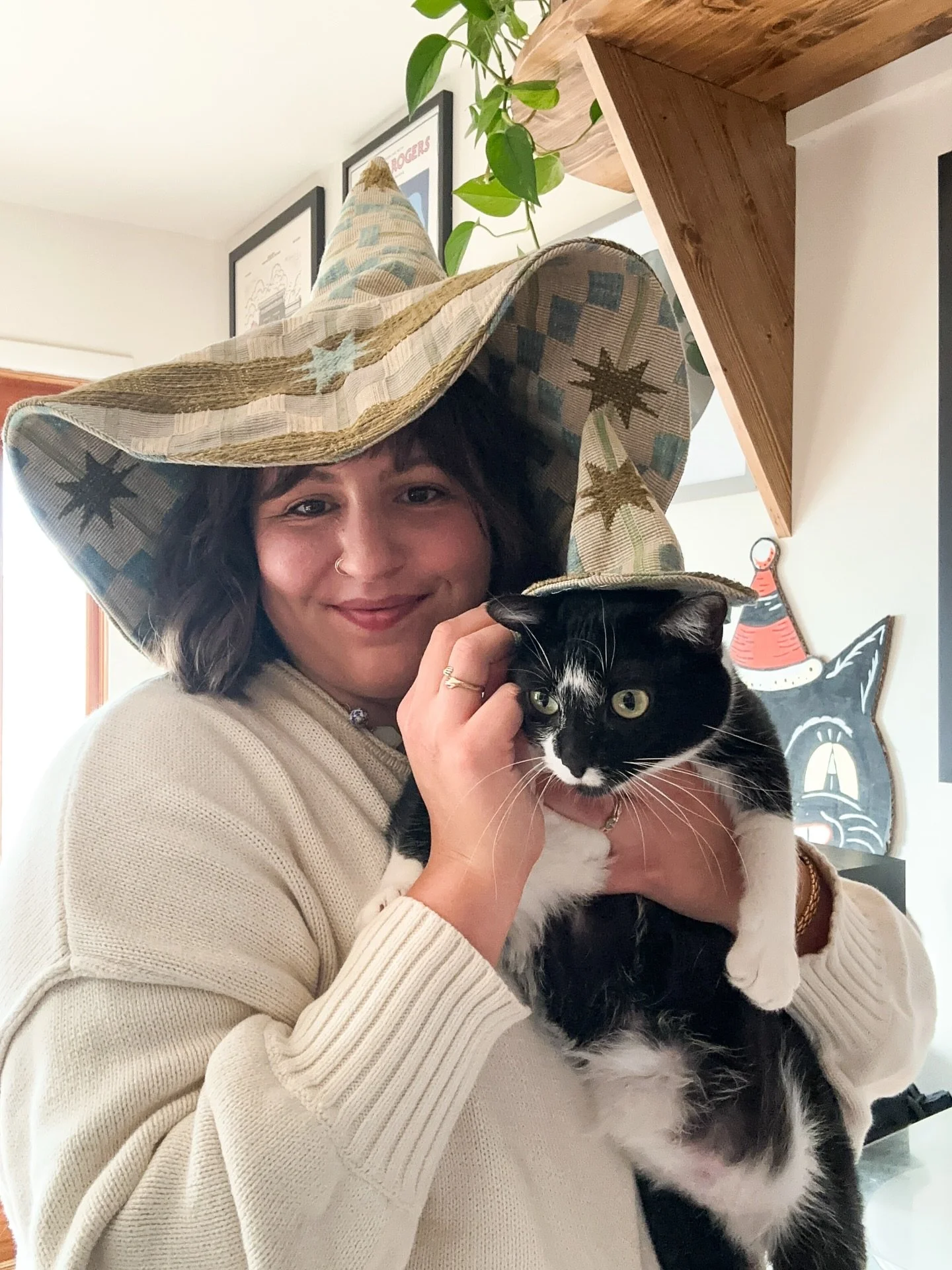 Happy Halloween from me and my children! 🐈&zwj;⬛ 👻 

#halloweencostume #witchhat #nashville #nashvilletn #nashvilletennessee