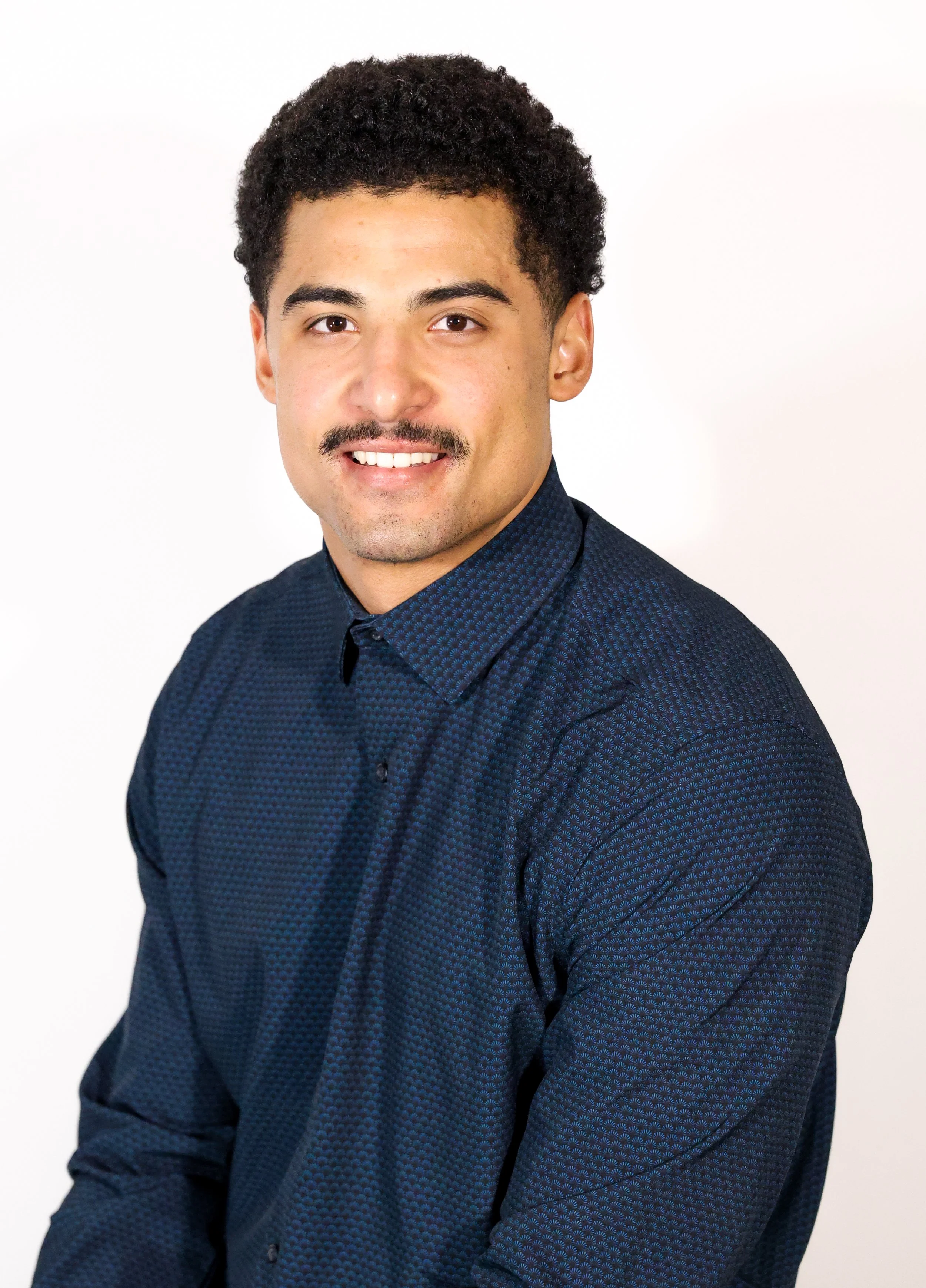 Kenny Jackson-Kiefer, Director of Communications at Washington College AMA Chapter