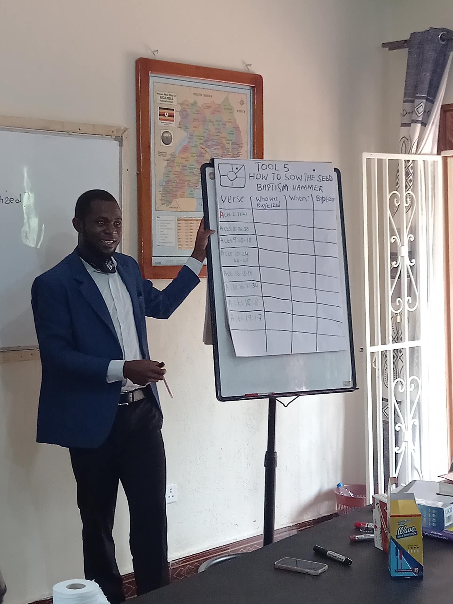 UGANDAN MULTI COUNTRY 4 FIELDS DISCIPLESHIP MULTIPLICATION TRAINING WITH DUNCAN OJIAMBO AND DIMPO MOTIMELE BEING PRESENT AND VISIONEERING WITH DUNCAN AND REGIONAL LEADERS.