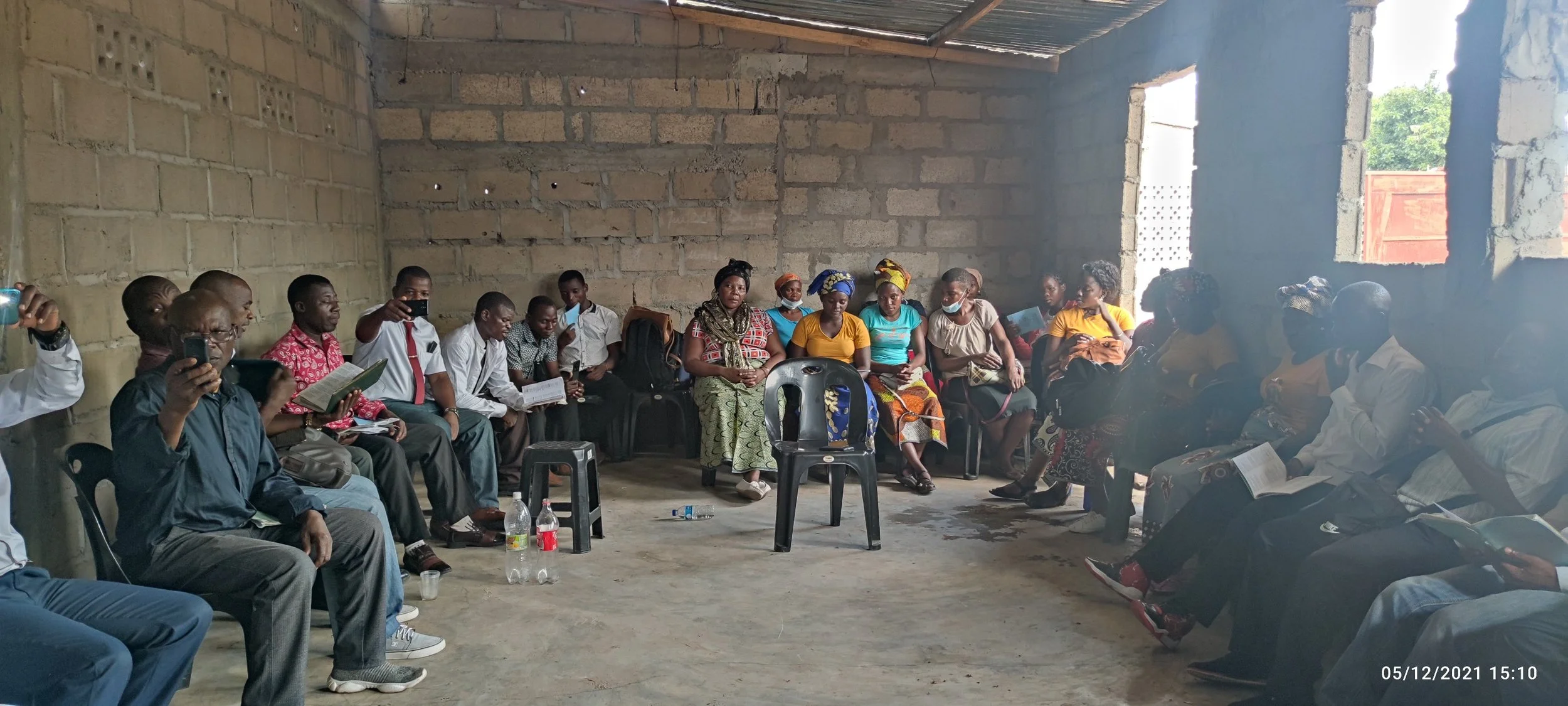 MOZAMBIQUE PORTUGUESE 4 FIELDS DISCIPLESHIP MULTIPLICATION TRAINING WITH JACOB.