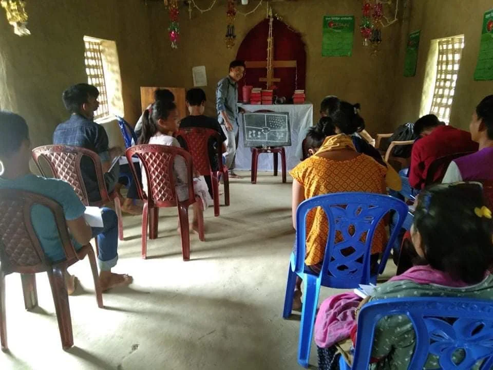 BANGLADESH 4 FIELDS DISCIPLESHIP MULTIPLICATION TRAINING WITH EMON ROAZA AND HIS TIMOTHY