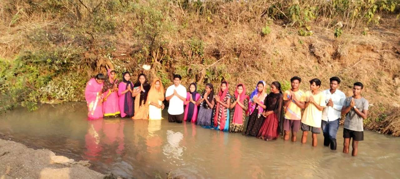 INDIAN 4 FIELDS DISCIPLESHIP MULTIPLICATION TRAINING WITH DAYAKAR AND SRINU 14 SOULS BAPTISED.