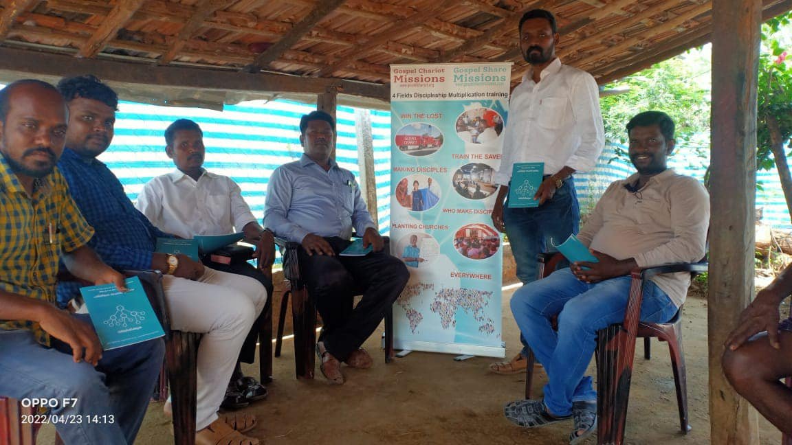 VINOJ MATTHEW ON THE ROAD IN INDIA.