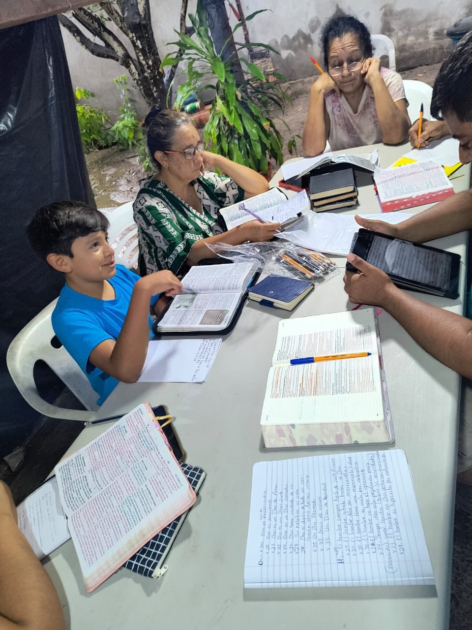 MEXICO EBANO SLP. DAY 5 EVANGELISTIC CAMPAIGN IN COMMUNITY CHURCH OF CHRIST LOCAL, WITH LOST SOULS IN MIND.