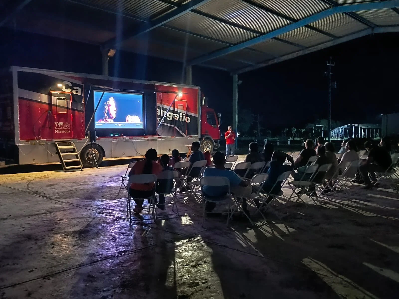 Mexico PONCIANO ARRIAGA SLP. EVANGELISM CAMPAIGN WITH GOSPEL CHARIOT. CHURCH OF CHRIST, WITH LOST SOULS IN MIND.