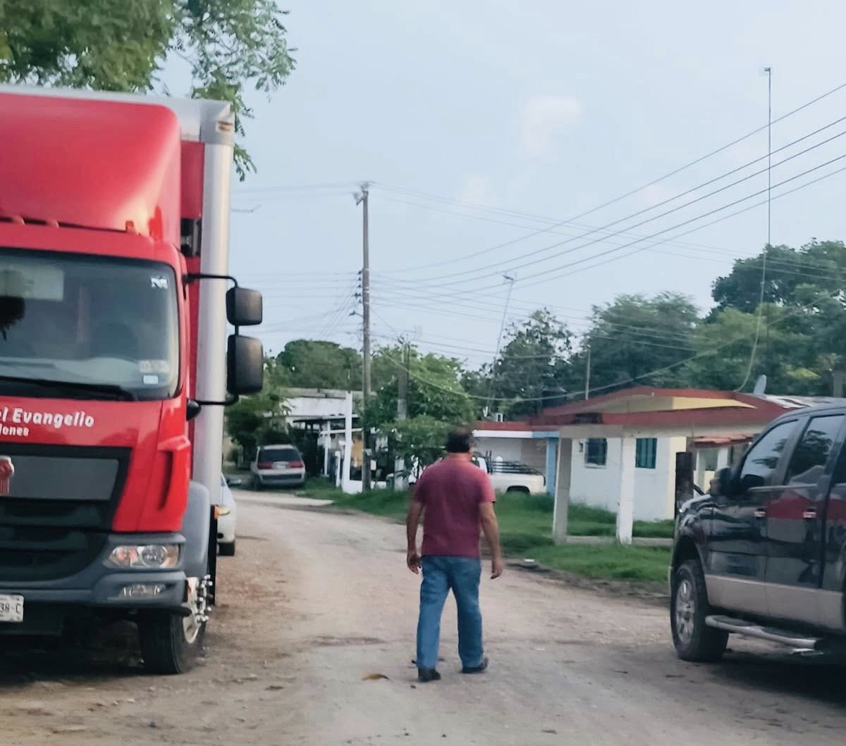 EBANO SLP MEXICO CAMPAIGN WITH THE GOSPEL CHARIOT TEAM/GOSPEL TRUCK. CHURCH OF CHRIST IN EBANO, WITH LOST SOULS IN MIND.