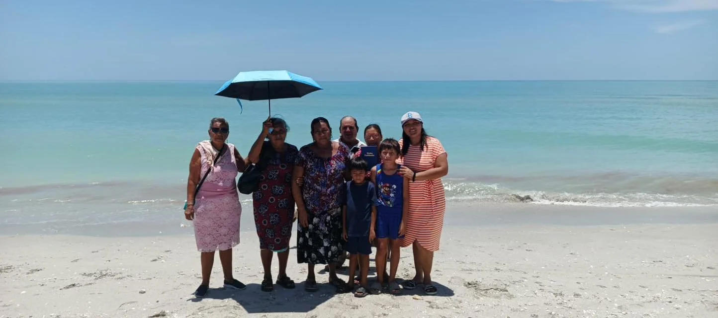 MEXICO CAMPECHE WATER ISLAND. WITH LOST SOULS IN MIND.