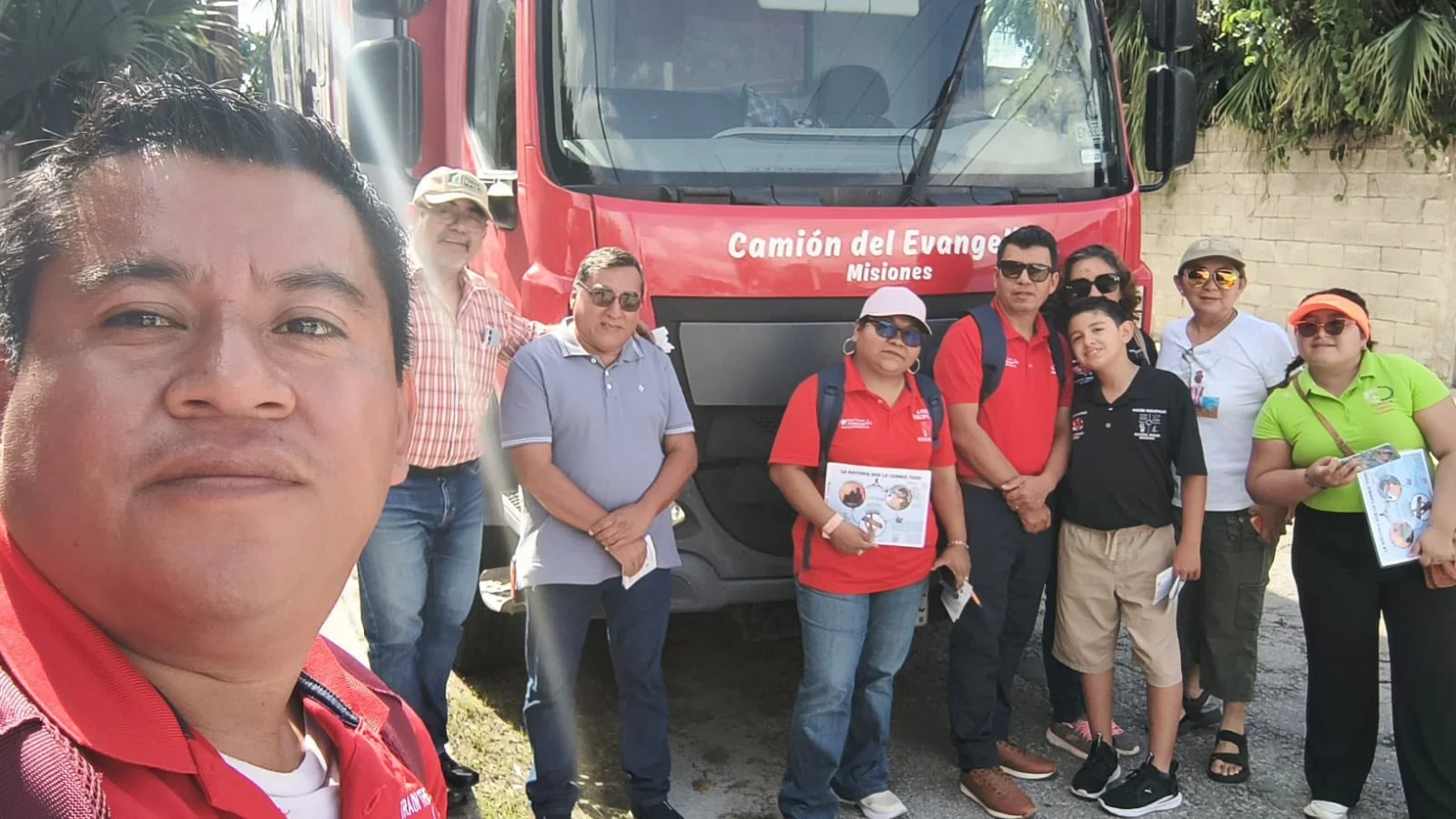 MERIDA YUCATAN MEXICO CAMPAIGN IN THE COMMUNITY OF THE IDC POLYGON WITH THE LOST SOULS IN MIND.