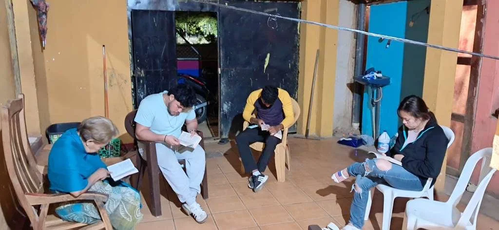 NICARAGUA BOOMING. PROJECT N3/L3. DEVELOPING LEADERS WHO MULTIPLY THEMSELVES IN A HEALTHY WAY THROUGH BIBLICAL DISCOVERY, SWORD METHOD.