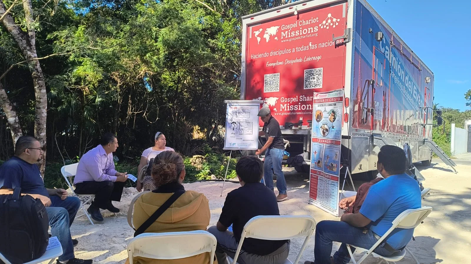 DAY 1. MEXICO COZUMEL QUINTANA ROO. MORNING EVANGELISM TOOLS PRACTICE IN 4 FIELDS.