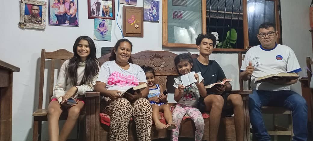 IN VENEZUELA COMMUNITY, YARACUY.  PROJECT N3/L3. WEEK 16 OF 24. WE ARE DEVELOPING LEADERS WHO MULTIPLY HEALTHY WAY THROUGH BIBLICAL DISCOVERY,