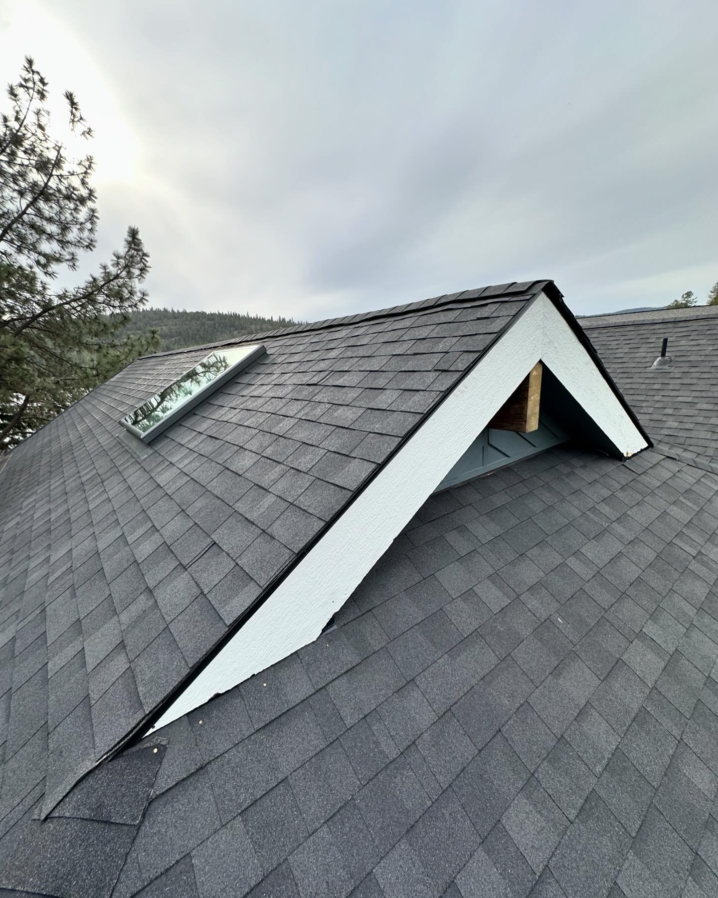 New roof 👏☀️ &gt;&gt; big refresh from the old one!