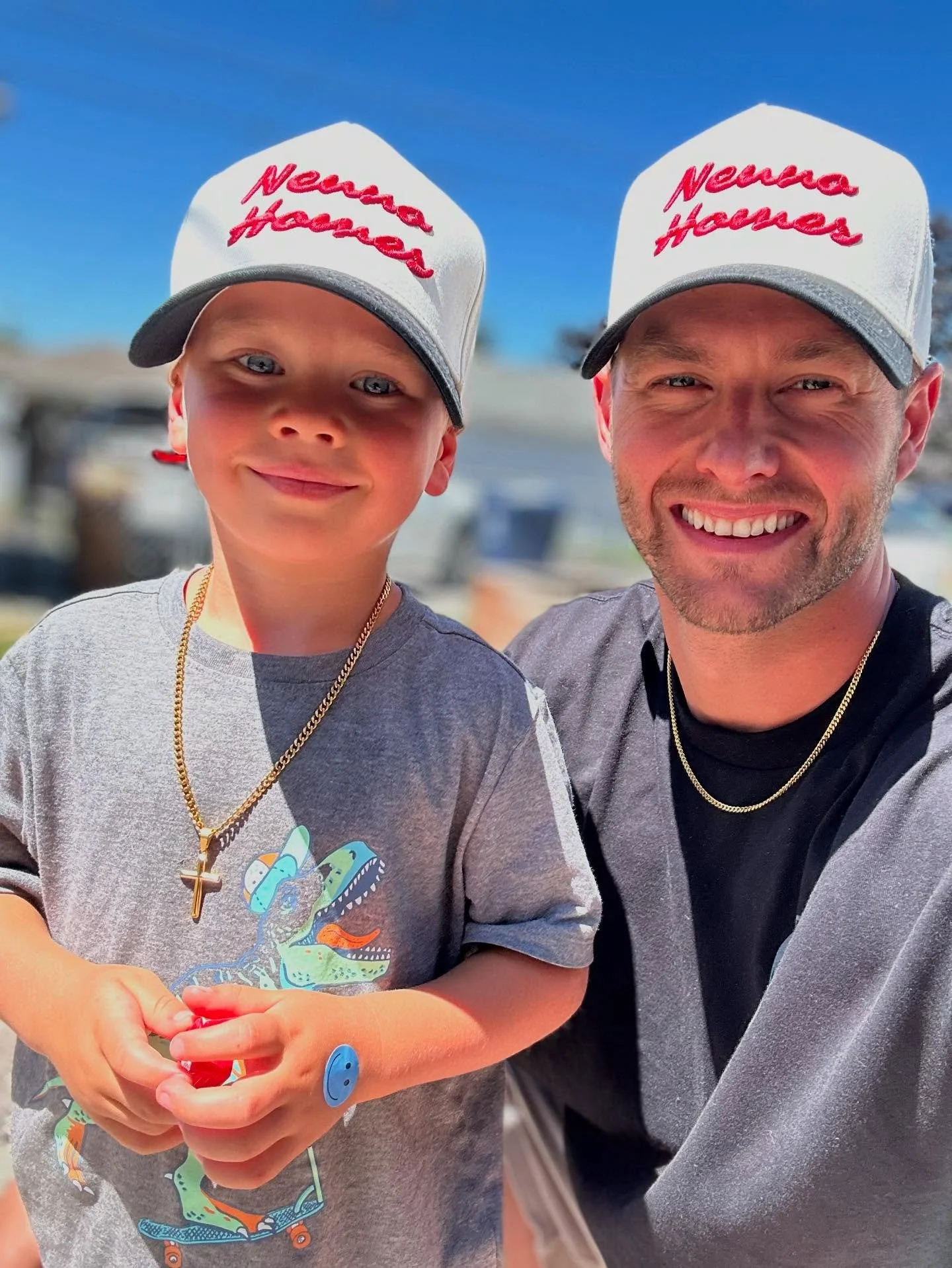 GIVEAWAY 🌟🧢🇺🇸

We have four of these new hats left &amp; we want to give them away! Like &amp; share this post and on the 4th of July we will select four winners to get a hat, a t-shirt, and a gift card to Uno M&aacute;s! 

Extra votes for every 