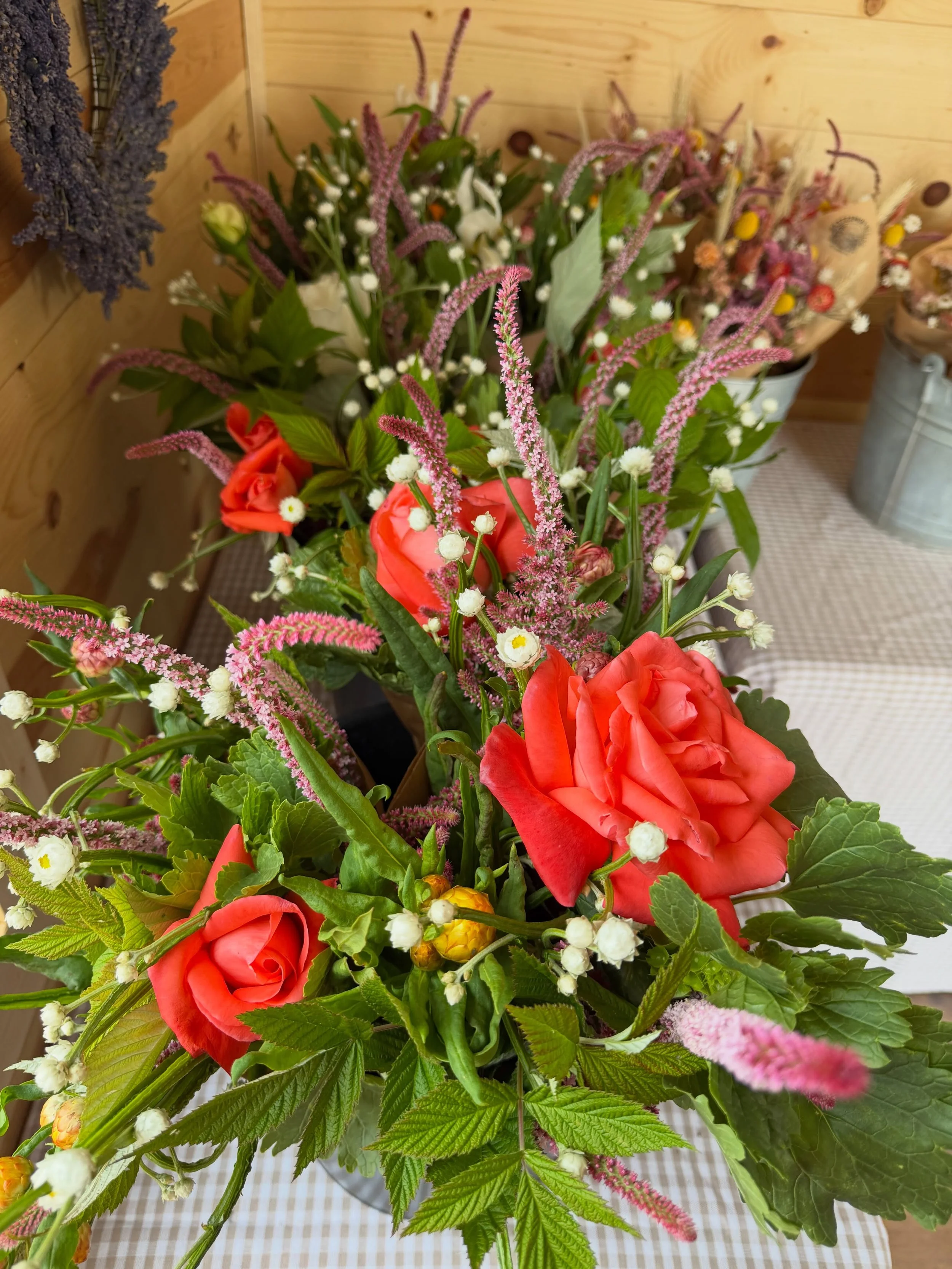 We have fresh flower bouquets in the farmstand this weekend just in time for Mother&rsquo;s Day! We also have our everlasting bouquets, wreaths, garlands, and dahlia tubers.

Come on by and grab something sweet for that special mama in your life! 

W