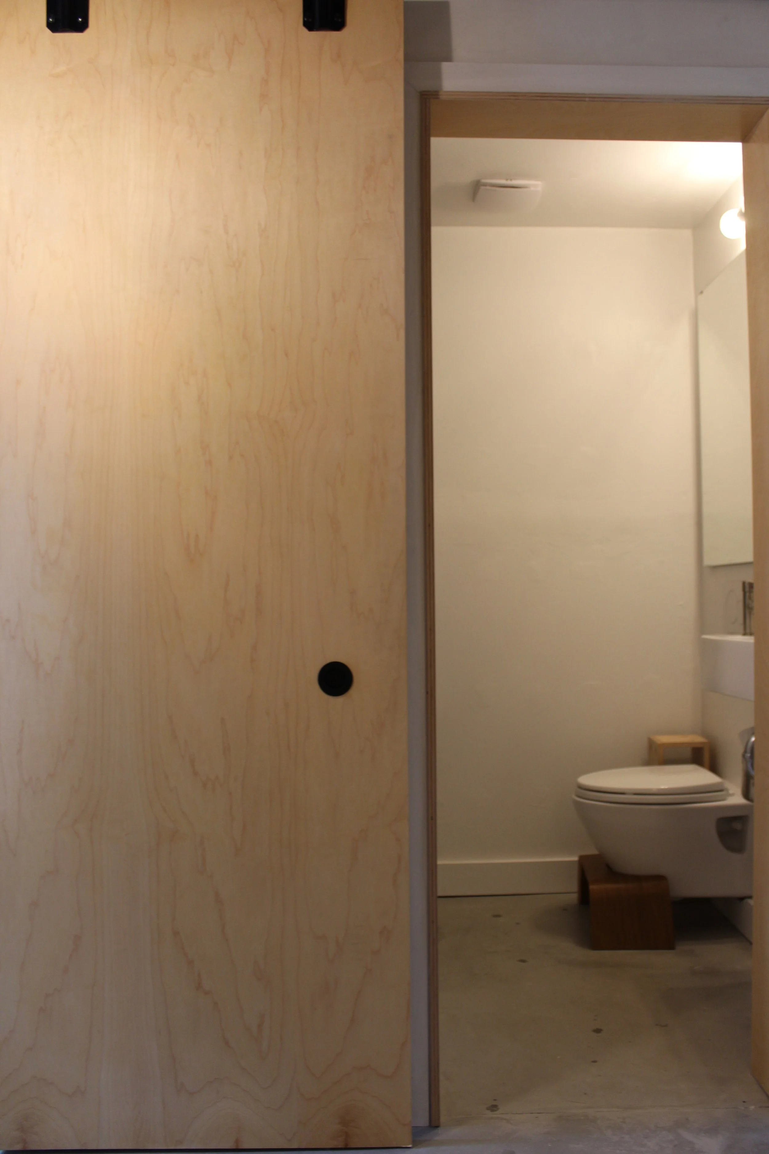 closet door left.JPG