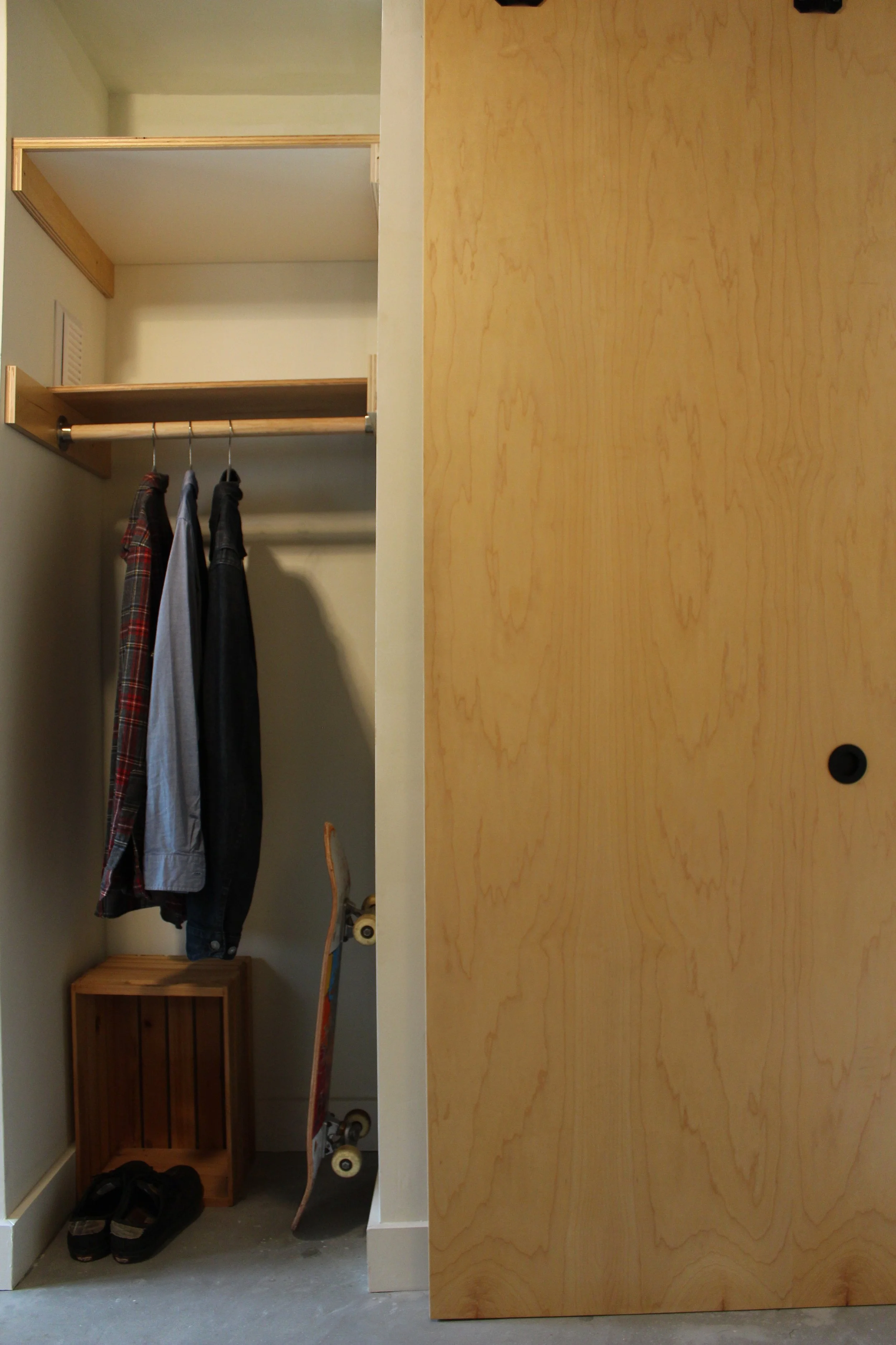 closet door right.JPG
