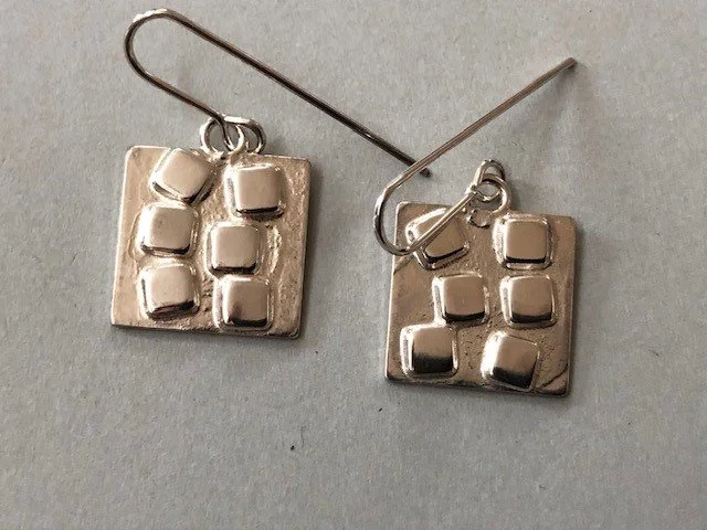 Long_earrings_sterlingsilver2.jpg