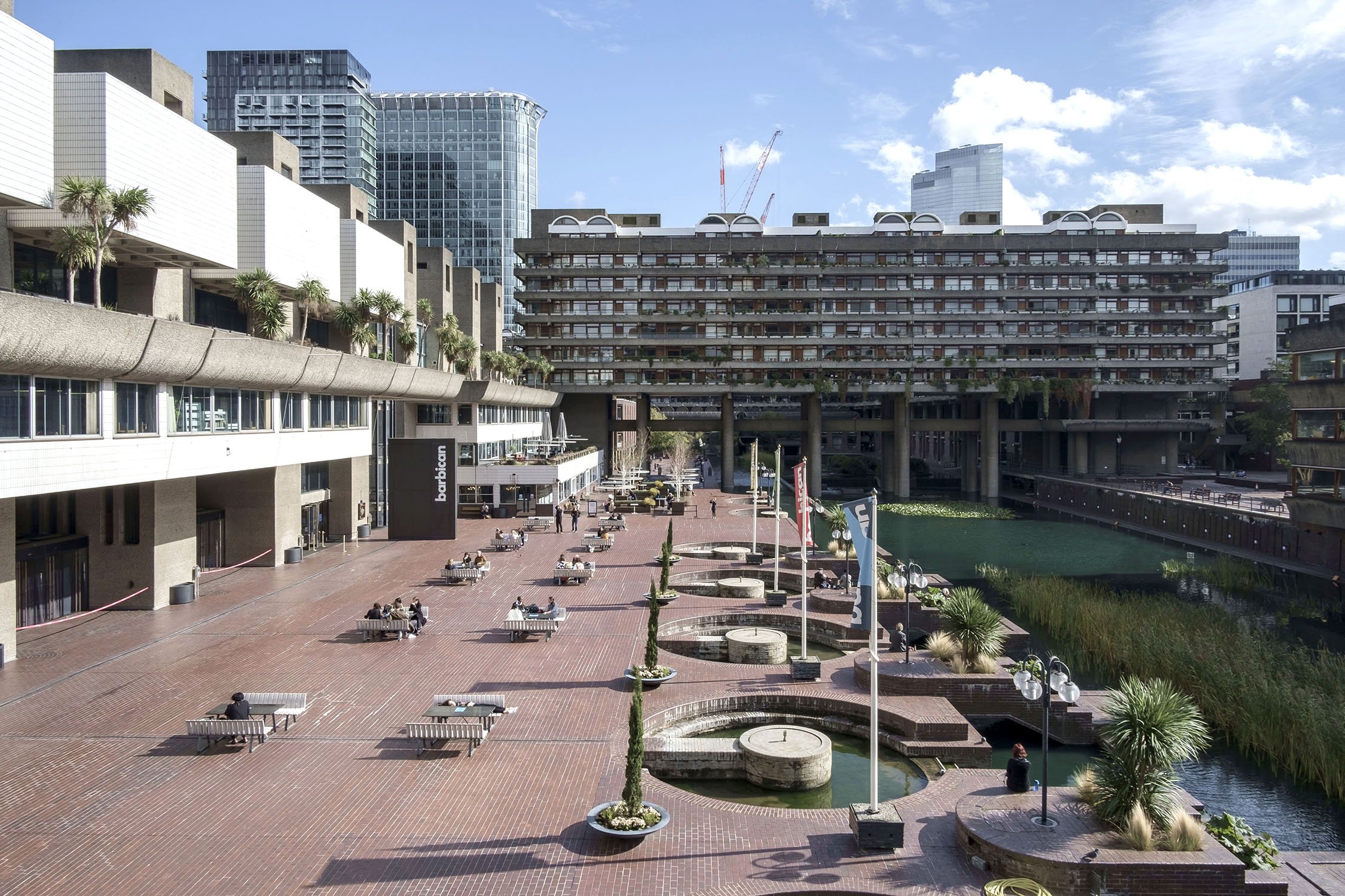 Barbican Estate_30_©Stefi Orazi.jpg