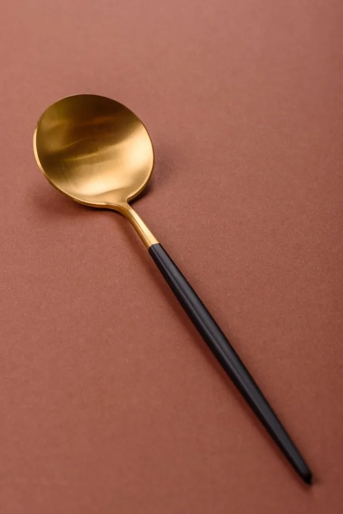 Elegante gouden dessertlepel bestek horeca