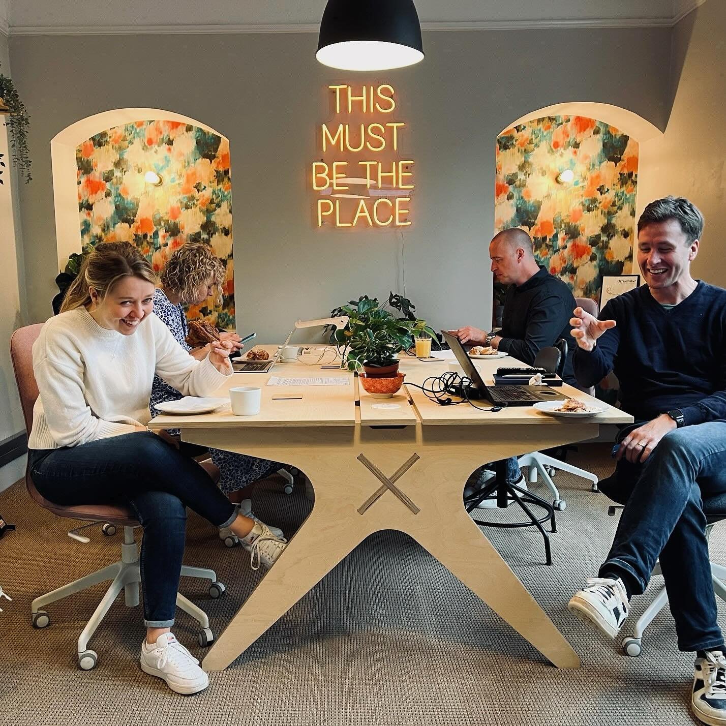 Looking for a better way to work?

Our Unlimited Hotdesk Membership gives you the freedom to work how and when you want - with all the benefits of a modern, community-focused coworking space.

✅ Unlimited access to our workspace
✅ Fast Wi-Fi, great c