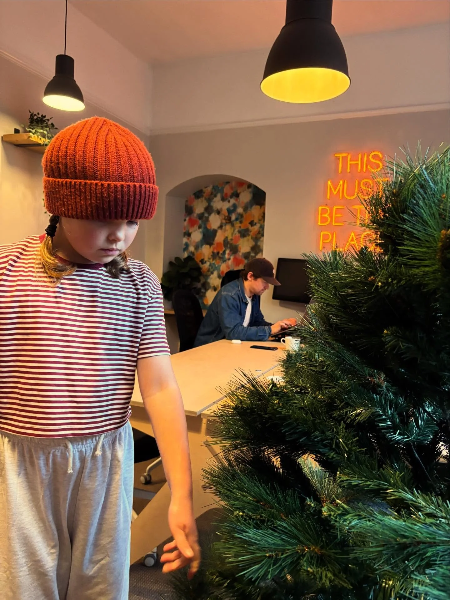 A silver lining with schools being closed, a very cute little helper with me at work today. 👧✨

We&rsquo;ve decided to make the most of it and get festive,  so my assistant is busy helping put up the OfficeTribe Christmas tree. 🎄💛
.
.
.
.
#OfficeL