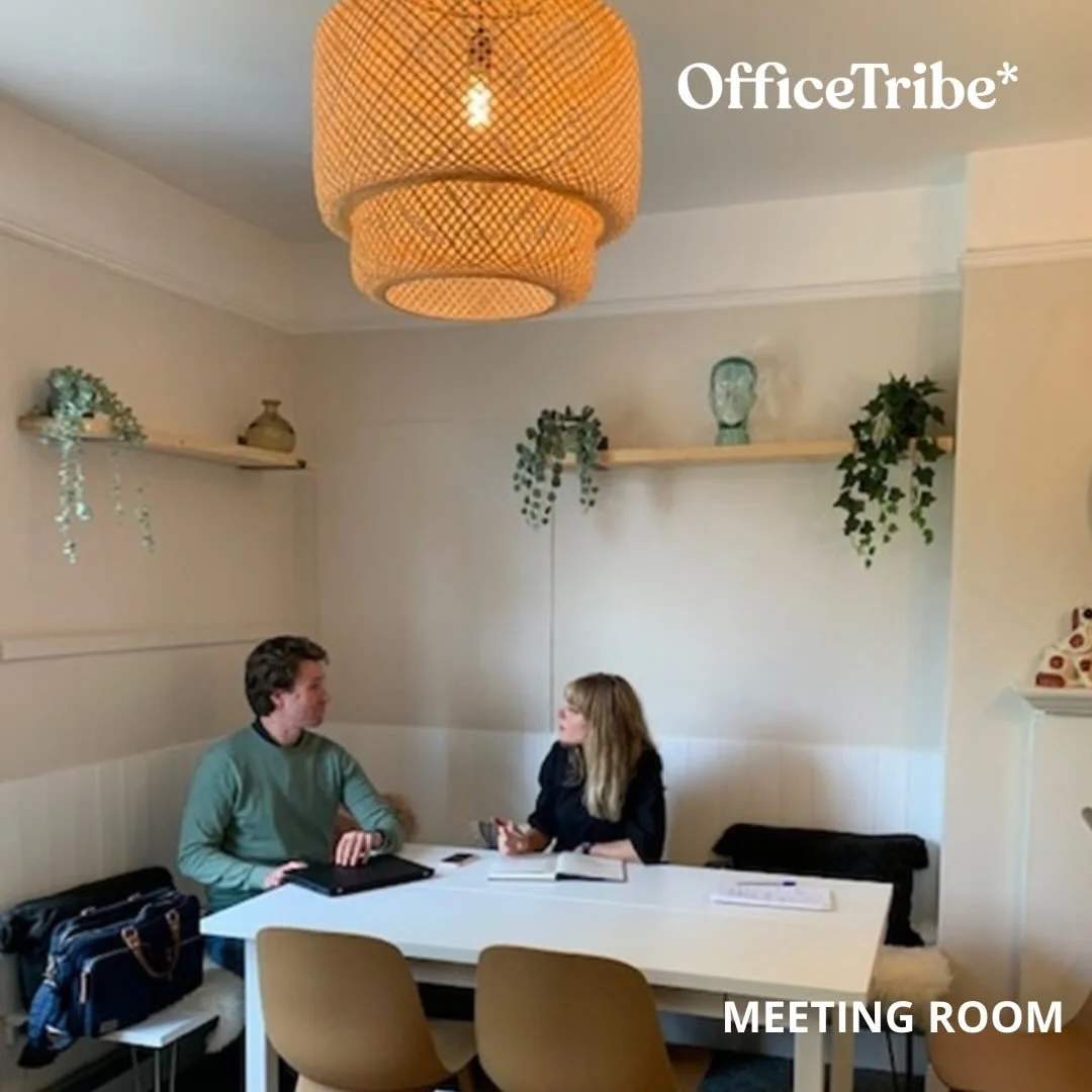Need a meeting spot halfway between London and Brighton? 📍

Our central Tunbridge Wells meeting rooms are the perfect middle ground for catching up with clients, team meetings, interviews or collaborative days without the London price tag or commute