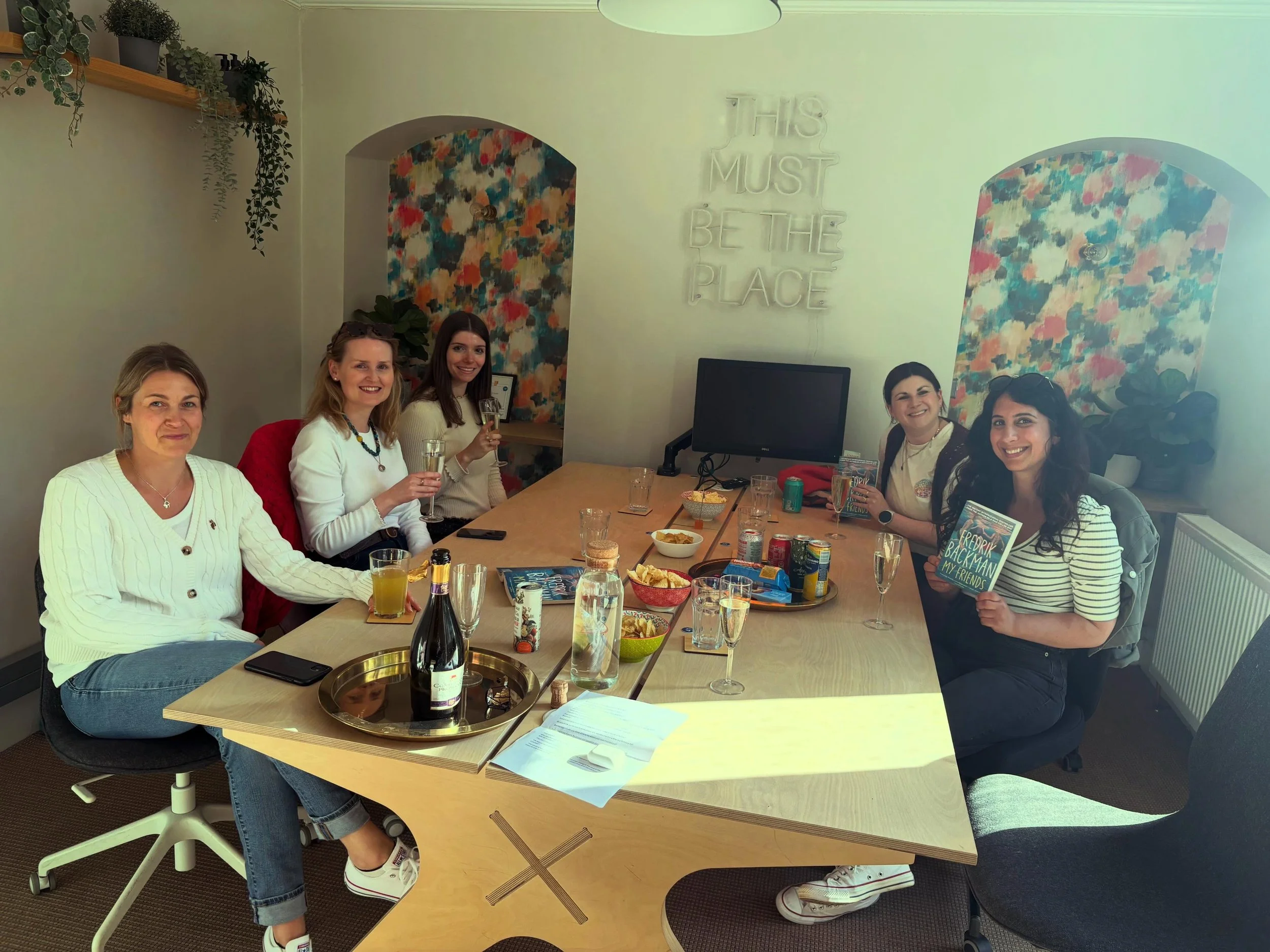 📚 Book Club at OfficeTribe 📚

This week our OfficeTribe Book Club met to discuss Friends by Frederik Backman, a beautifully written novel exploring friendship, loss  and the lasting impact we can have on one another&rsquo;s lives.

It&rsquo;s alway