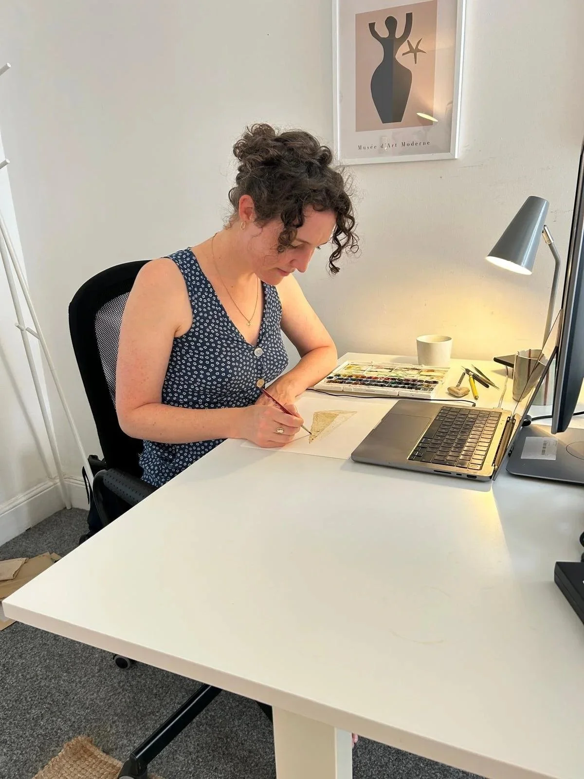 Day in the Life at OfficeTribe: Leonie Wharton, Graphic Designer, Illustrator &amp; Artis
