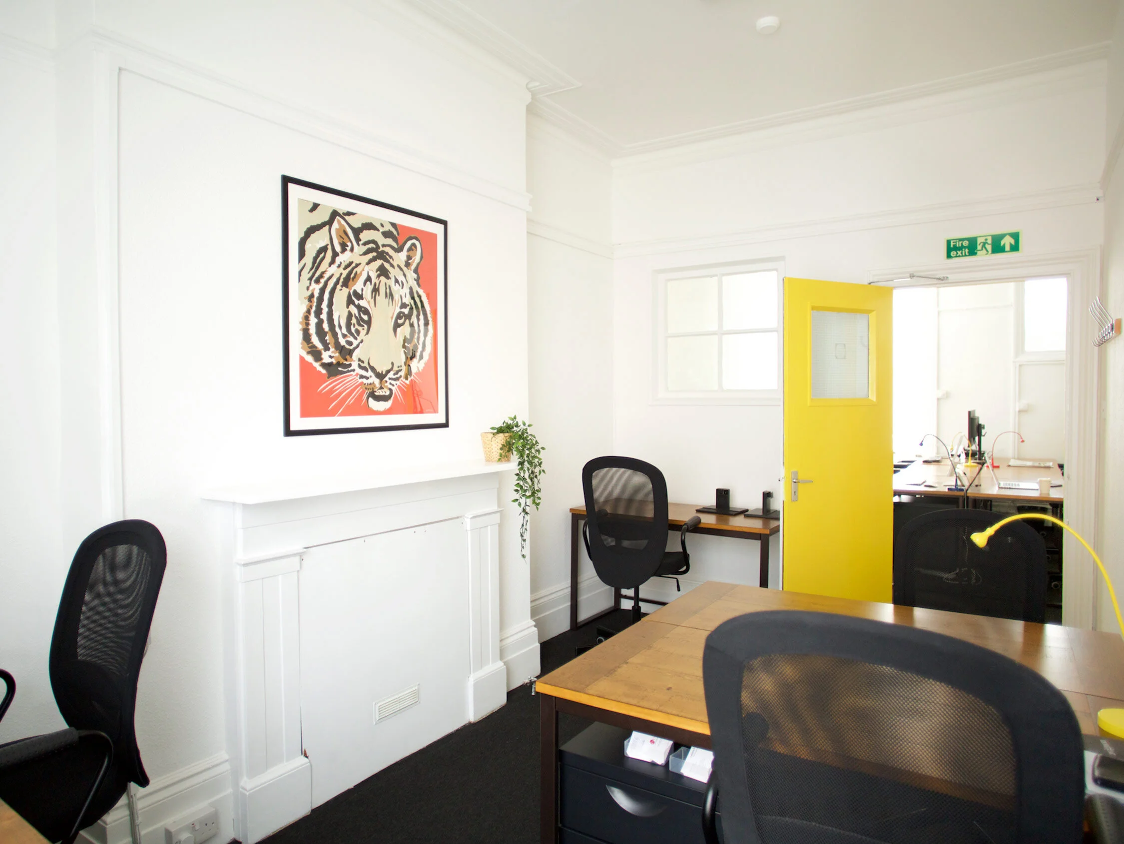 OfficeTribe-Coworking-Mount-Pleasant-Road-11.png