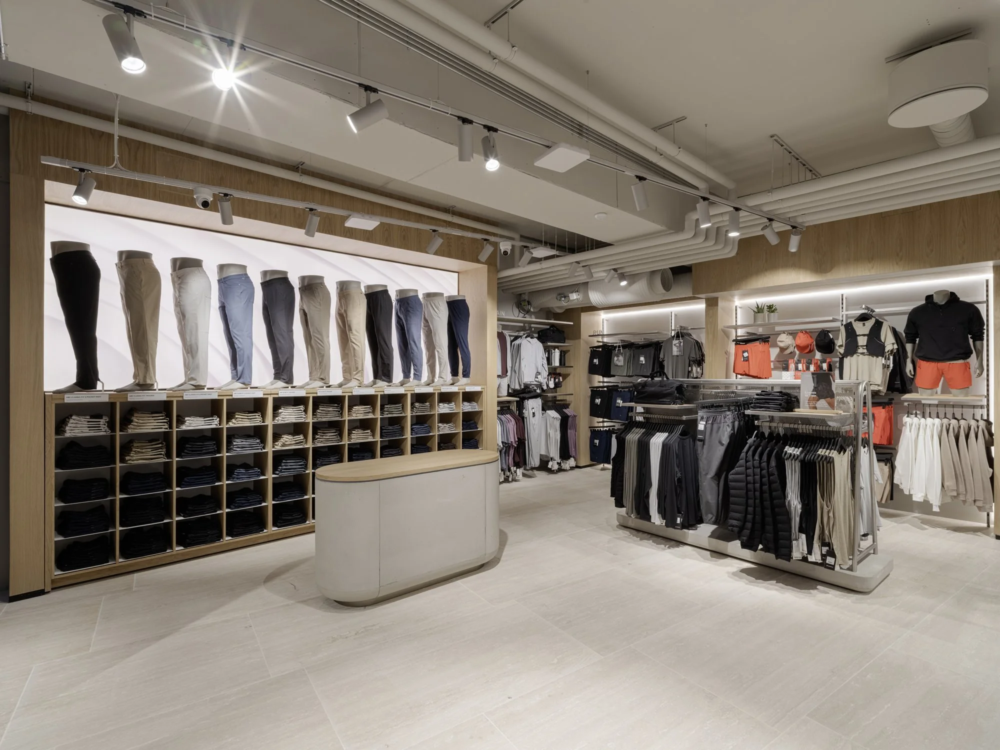 Andreas Raun Rosendahl Architectural Photographer Copenhagen @ANDREAS.RAUN.ROSENDAHL LULULEMON CPHB0011904-HDR.jpg