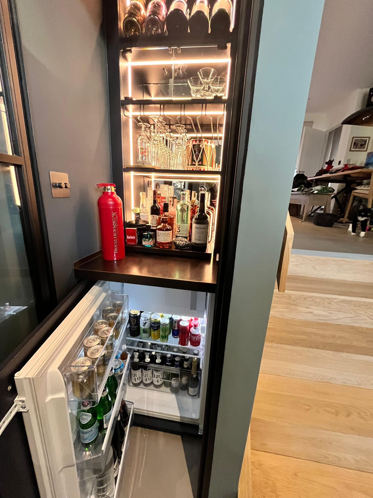 Loads of feature including a moveable spirits shelf. Antique copper worktop,  integrated fridge and much more