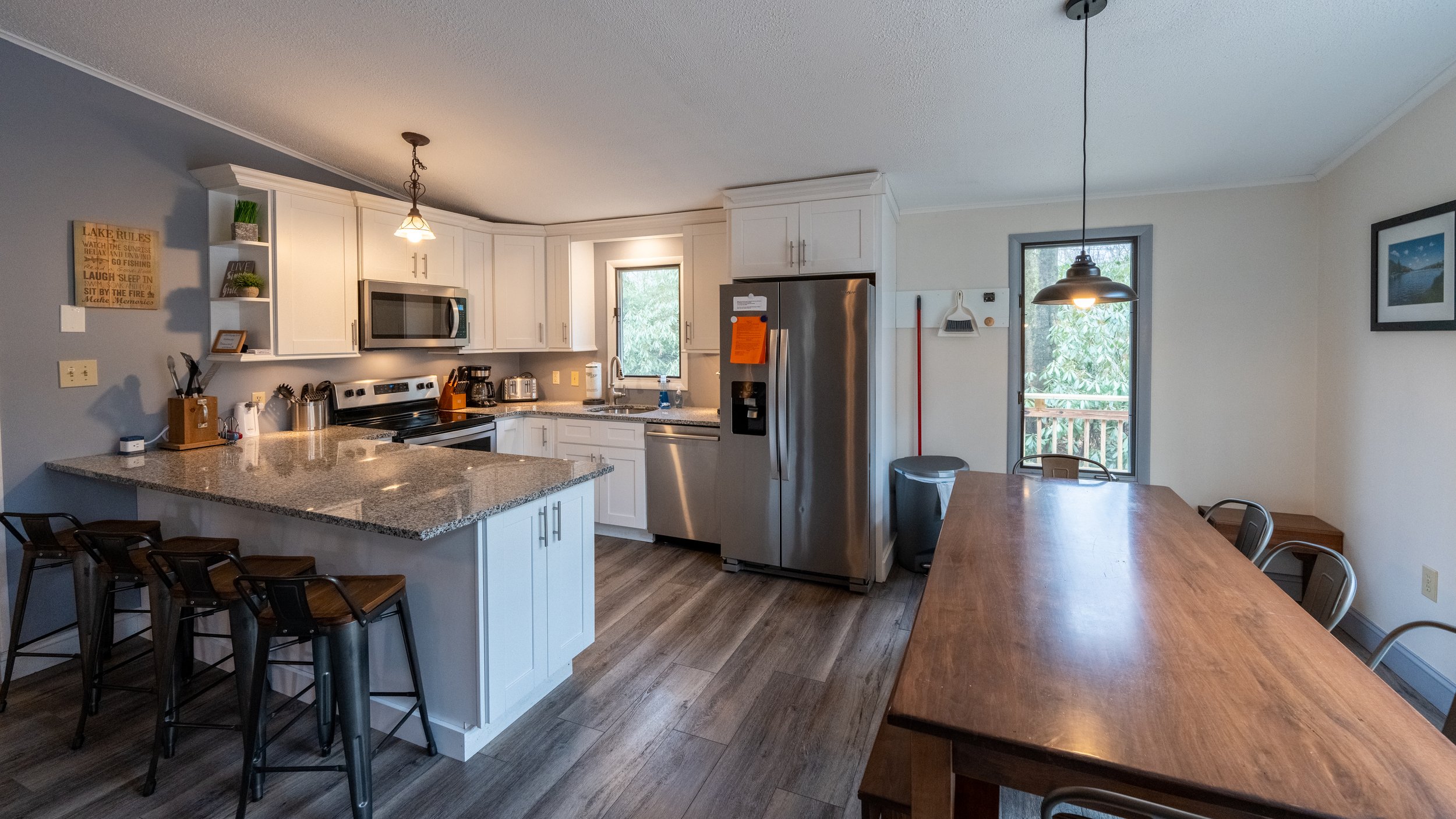 Kitchen and Dinning area.jpg
