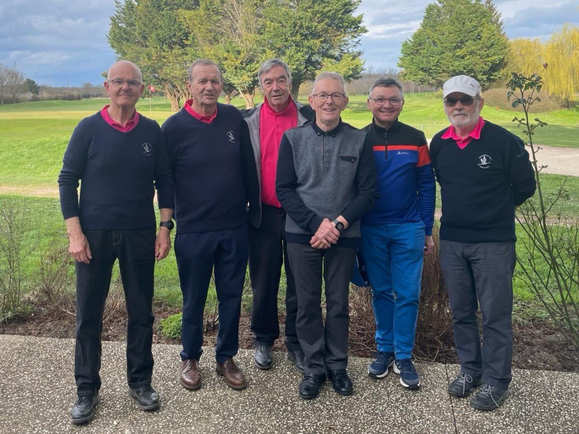 Equipe B messieurs lors de la 2ème journée des Interclubs d'hiver seniors de Ligue (4ème division poule B)
