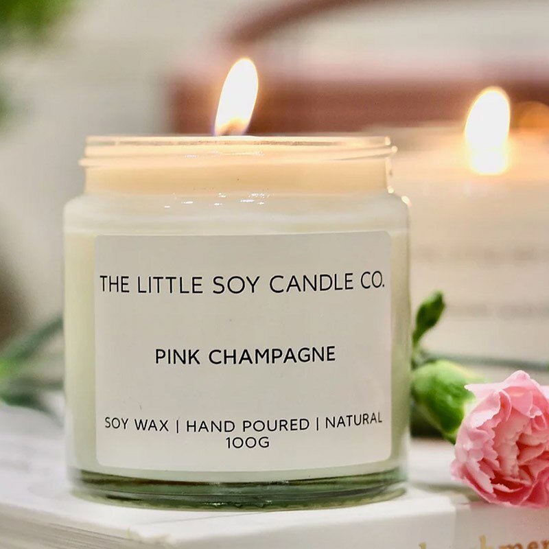 We know how much Medway locals appreciate a nice candle so we&rsquo;re excited to share this new discovery. @littlesoycandlecompany has some sweet scents including Parma Violet, Marshmallow Fluff, Gin &amp; Tonic, and Strawberry &amp; Rhubarb. 
 
Jen