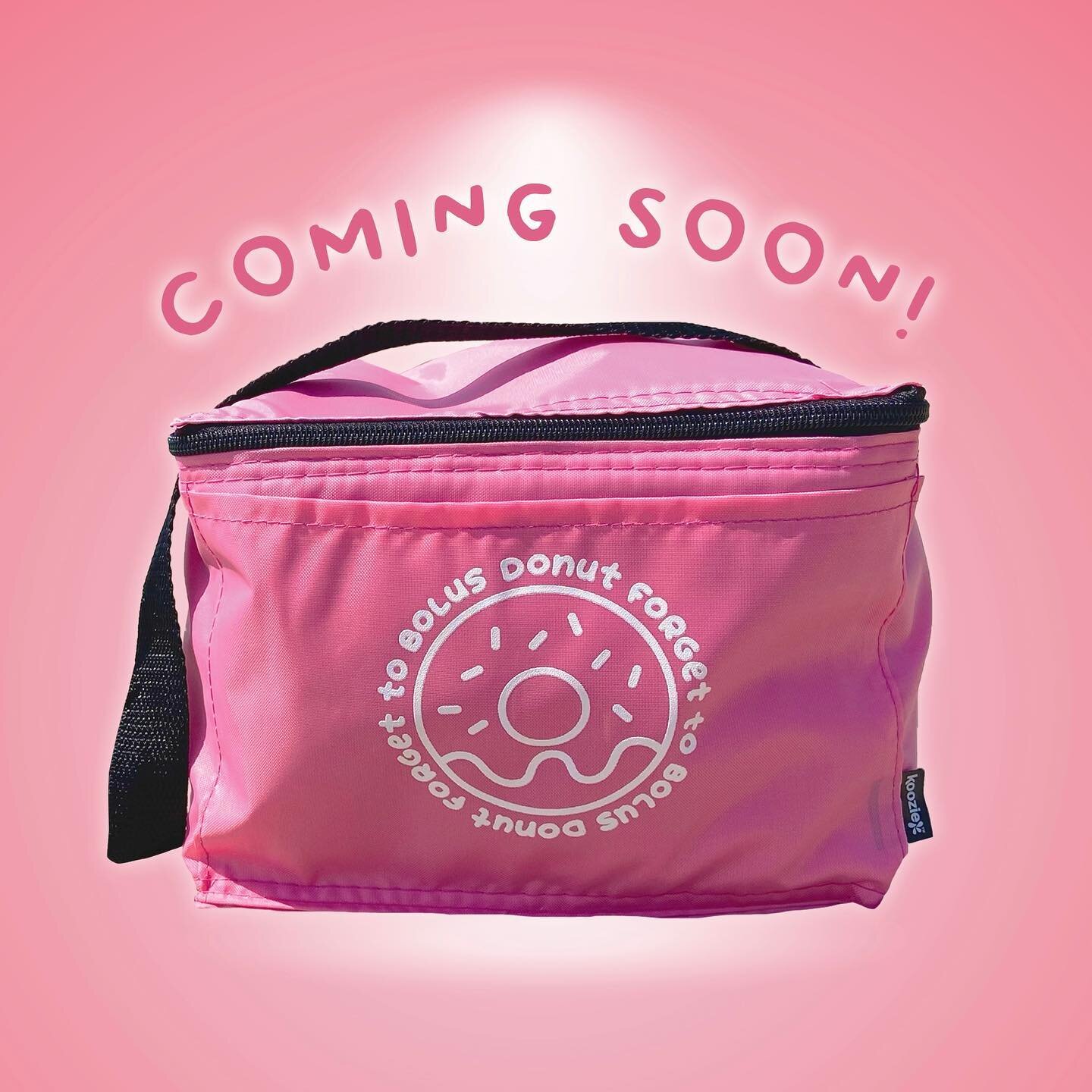 New product coming very soon! Pink &ldquo;Donut Forget To Bolus&rdquo; cooler bags☀️🏖 Store your insulin and snacks in style!🍩 
#t1d #typeonediabetes #typeone #t1dstyle #diabetes #diabetic #typeonediabetic #bolus