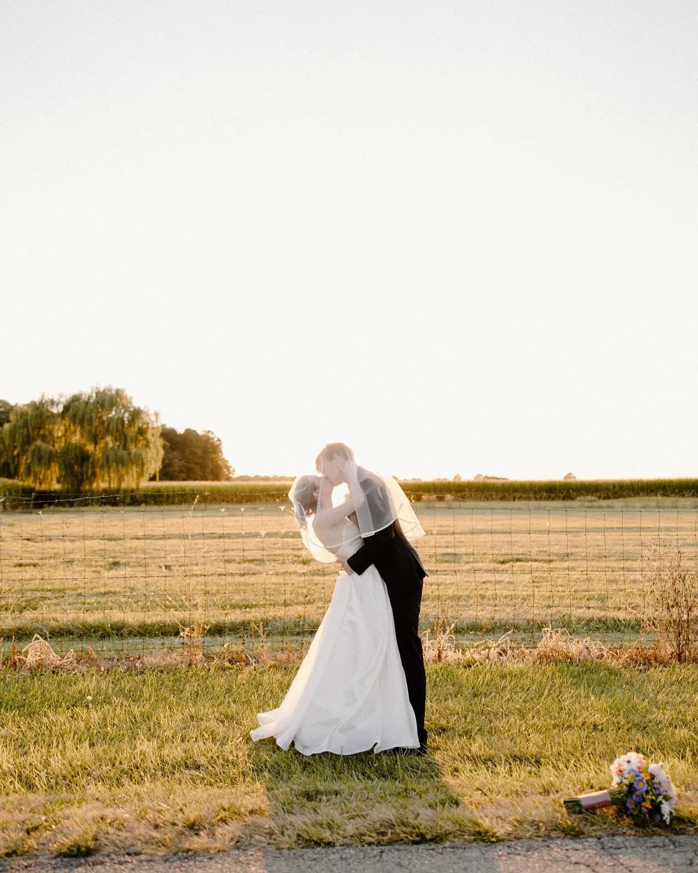 Jessica + Benjamin 

A sweet Sunday wedding 🥰 so much love in the air! 

@willowacresweddings