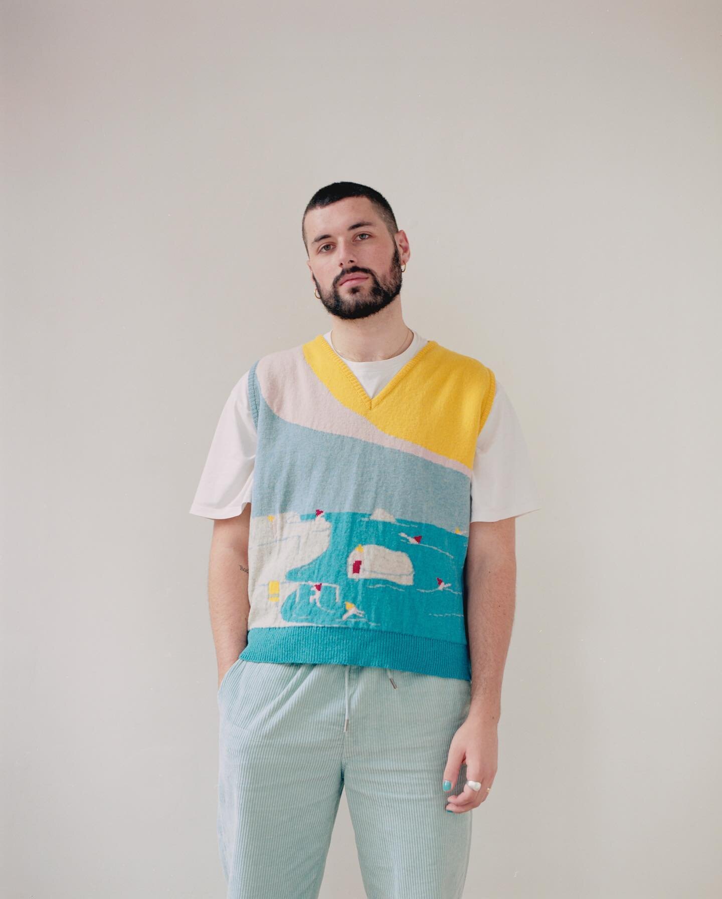 The Forty Foot jumper in size M/L is now SOLD OUT!
.
Thank you to everyone who has supported my journey so far 💖
.
Size S/M jumpers are still available! Do get in touch if you&rsquo;re looking for a size M/L and I will put you in the waiting list fo