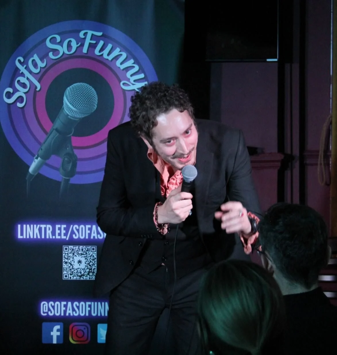 Had a fun show at Sofa So Funny the other night with some hilarious comics and a delightful audience, thanks all! Londoners- you can catch me again tonight closing the Stand Up Club, Piccadilly xx