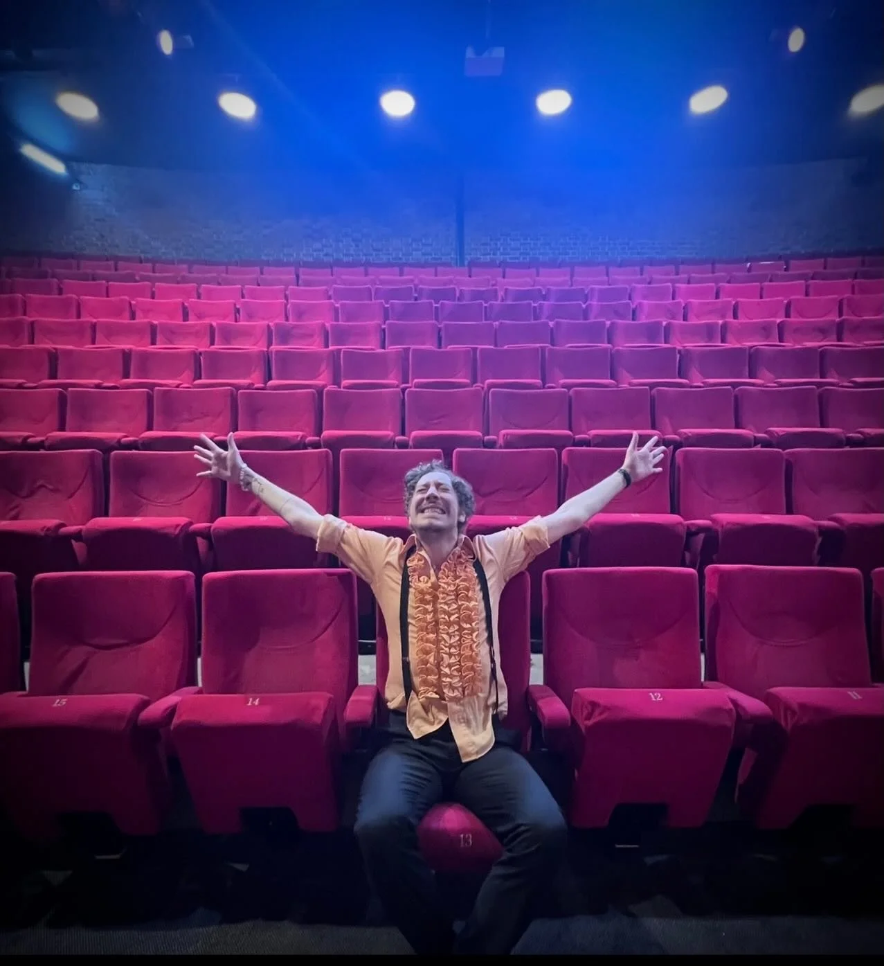 Jersey! A reminder that this Friday 17th I&rsquo;m bringing my comedy show Mr Showbusiness to the Jersey Arts Centre, can&rsquo;t wait to entertain the hell out of you! 
&ldquo;Witty, imaginative and different&rdquo; &ndash; Chortle

&ldquo;Brilliant