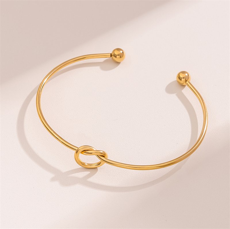 knot bangle 2 .jpg