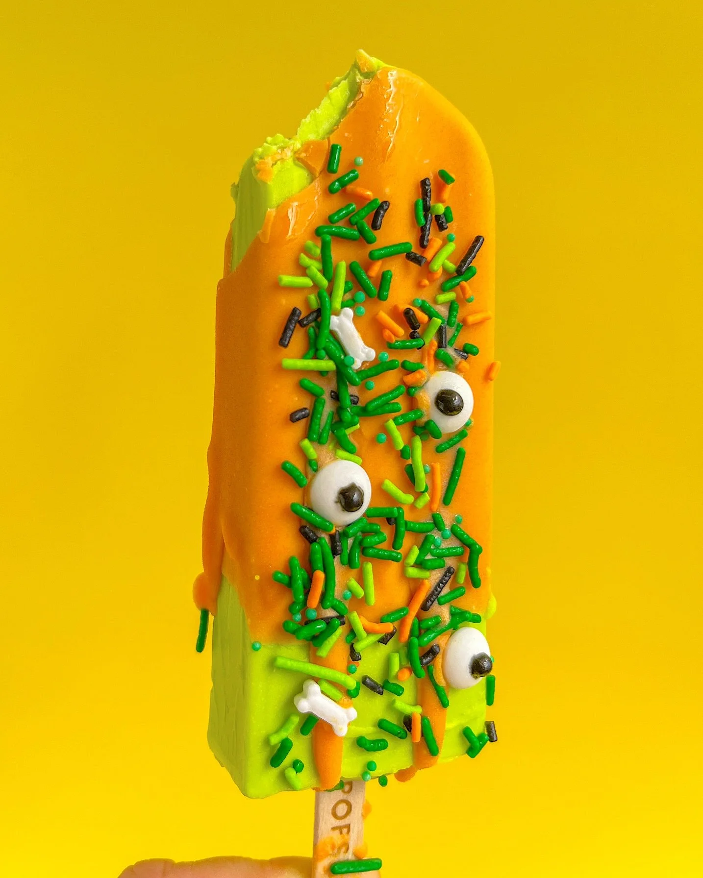 HAPPY HALLOWEEN! Here are some of our spooky popsicles of the past 🖤🧡🖤🧡🖤🧡🖤