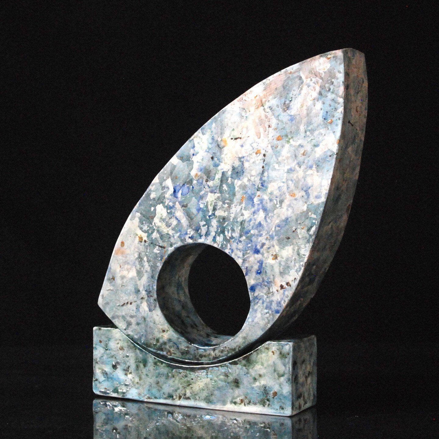 One of my Moorland series, suggesting wild weather and balanced stones.
#KatharineBarker #ceramicsculpture #Penzance #ceramics #Penwith #moorlands #stoneware #slabbuilt