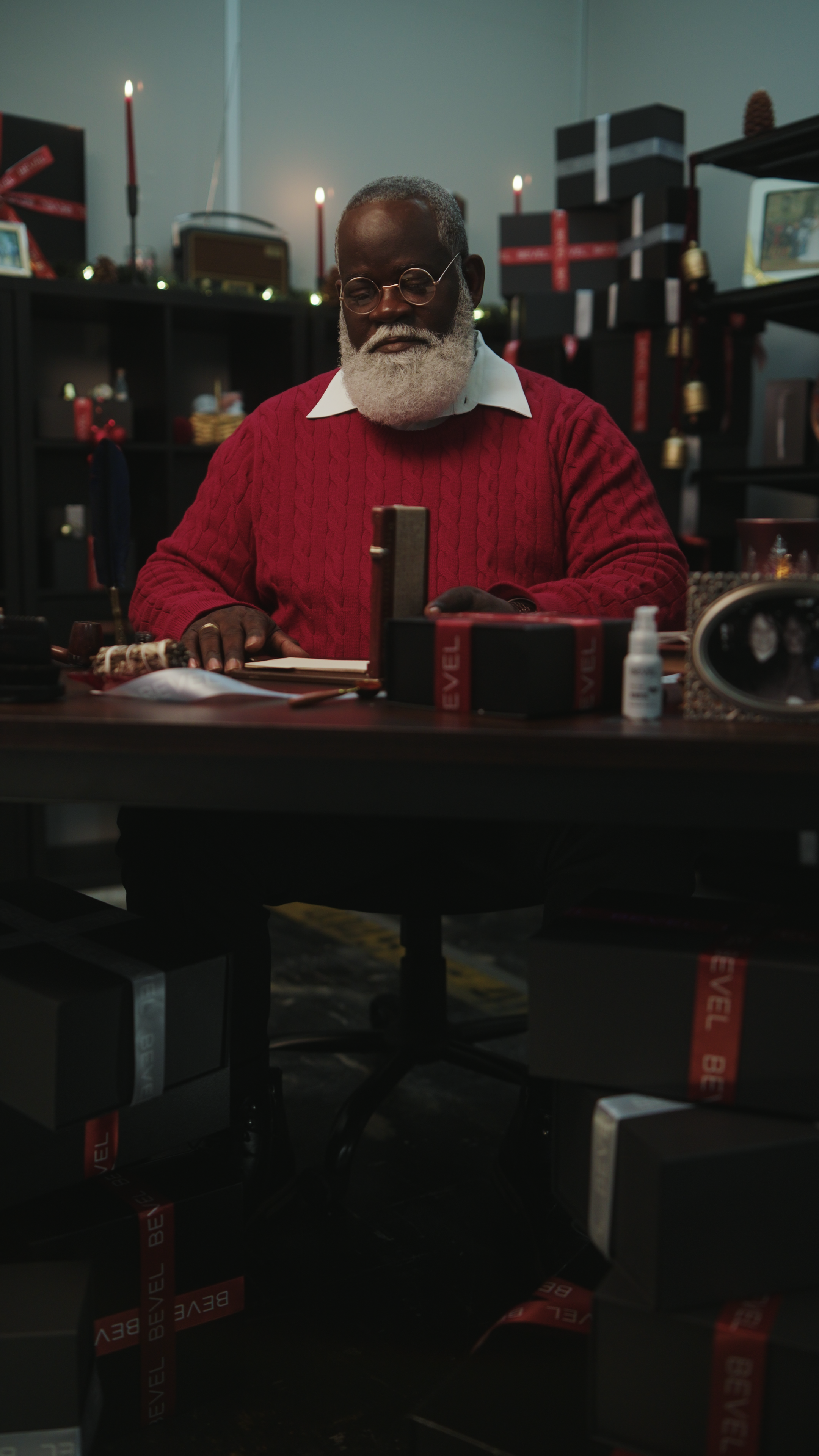 Edit V4c.00_00_06_10.Still050.png