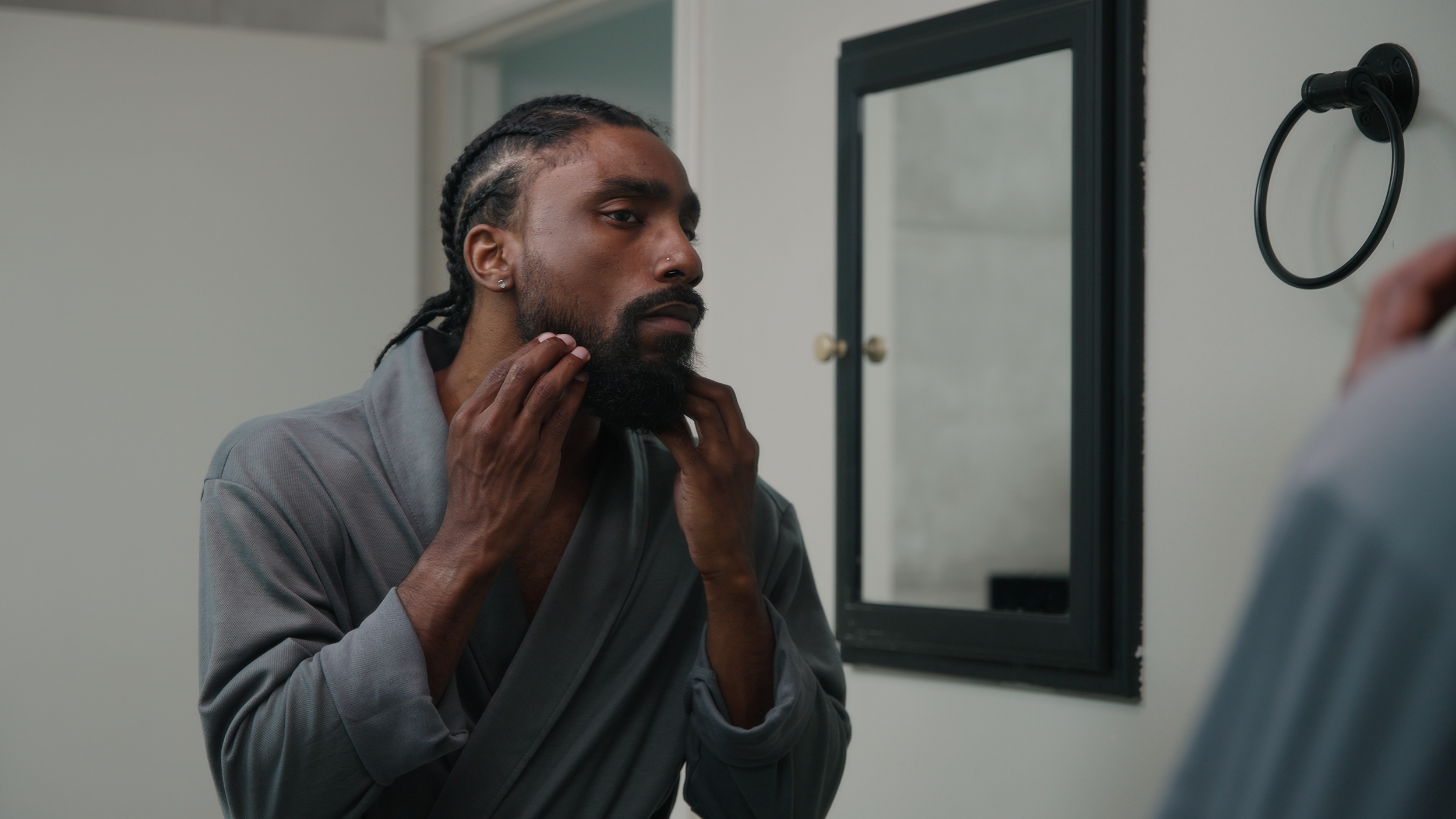 VIDEO.00_49_07_03.Still001.png