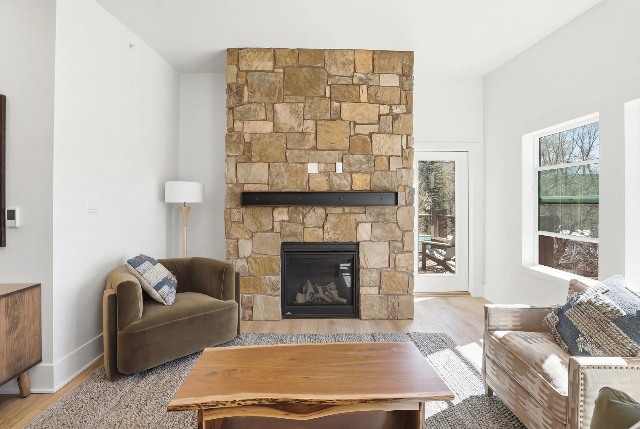lens-collective-real-estate-photography-services-1044-blue-river-parkway-unit-a302-silverthorne-colorado-80498-5.jpg