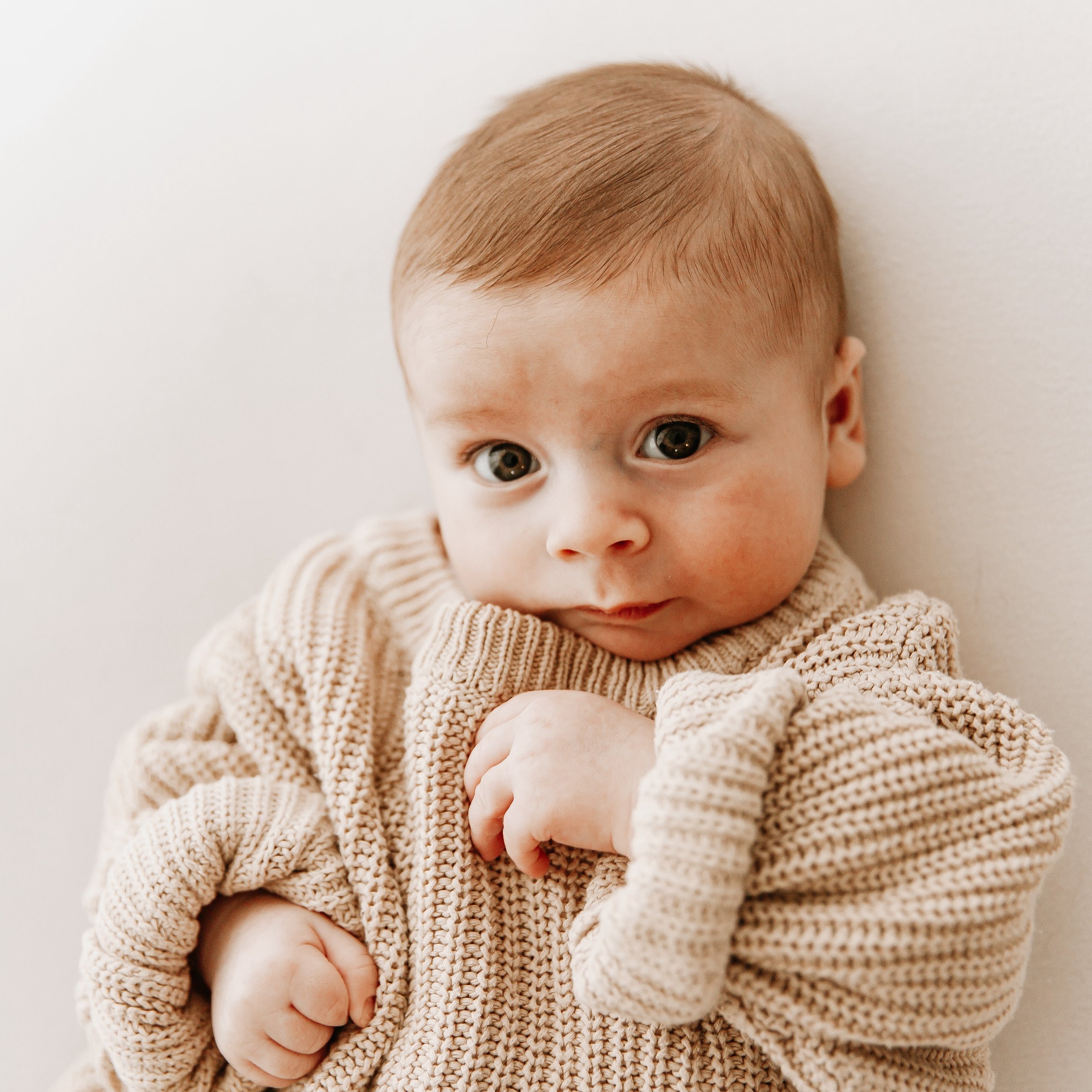 Just so you know, I will always try out your babies into over sized jumpers&hellip;especially when they are as cute as this wee guy! 🥰

#fifenewbornphotographer #edinburghnewbornphotographer #scottishnewbornphotographer #newbornphotographerscotland 
