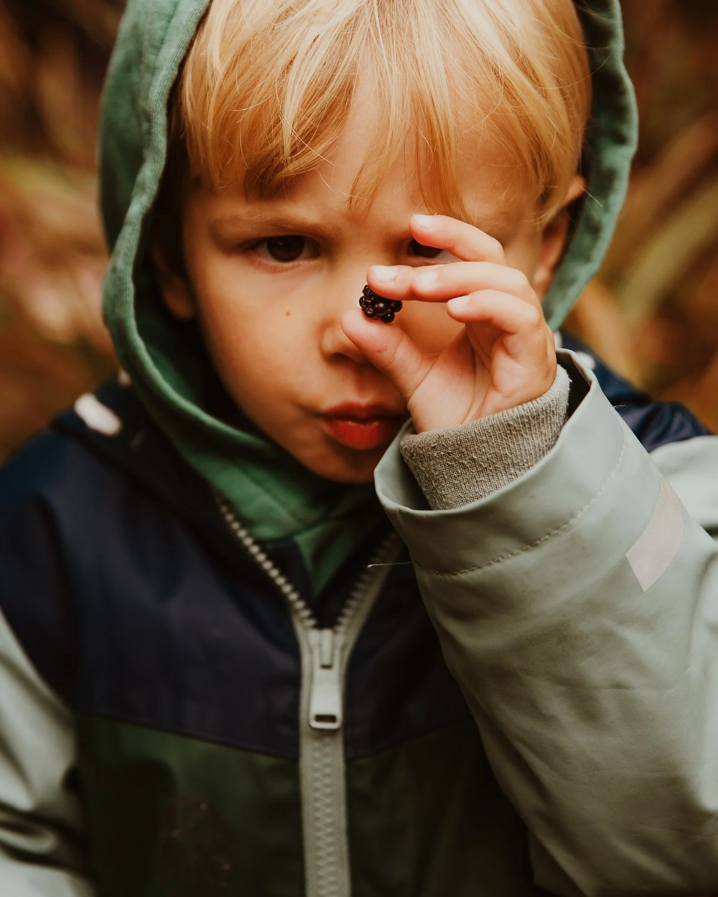 Hello October 🍁

It is the golden season! Perfect time to update your family photos 🍁

I still have two slots left for Autumn Mini Sessions on Sunday 14th October. If you would like more info drop me a message or check the details in my bio 

#fife