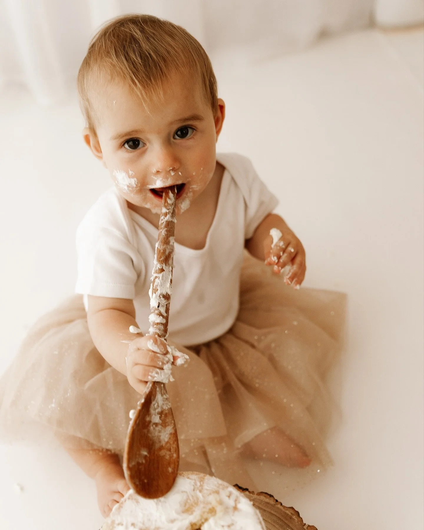 C A K E  P L E A S E !

This gorgeous girl celebrated her first birthday morning with me and definitely got the memo 🎂

#firstbirthday #cakesmash #scottishbabyphotographer #babyphotographeredinburgh #babyphotography #simplebabyphotography #cakesmash